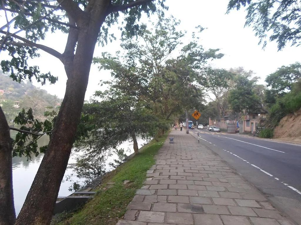 Hotel Kandy Hills