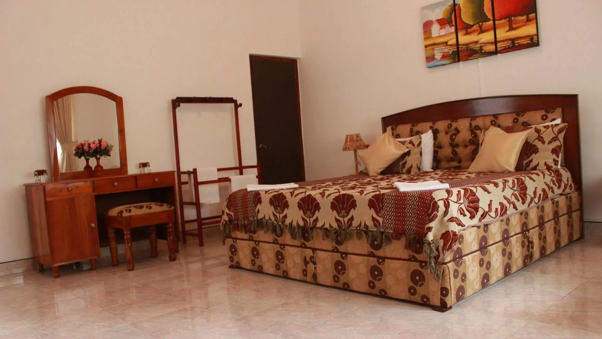Kandy Hills Hotel