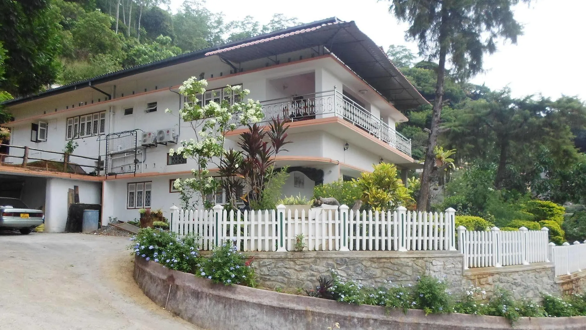 Hotel Kandy Hills