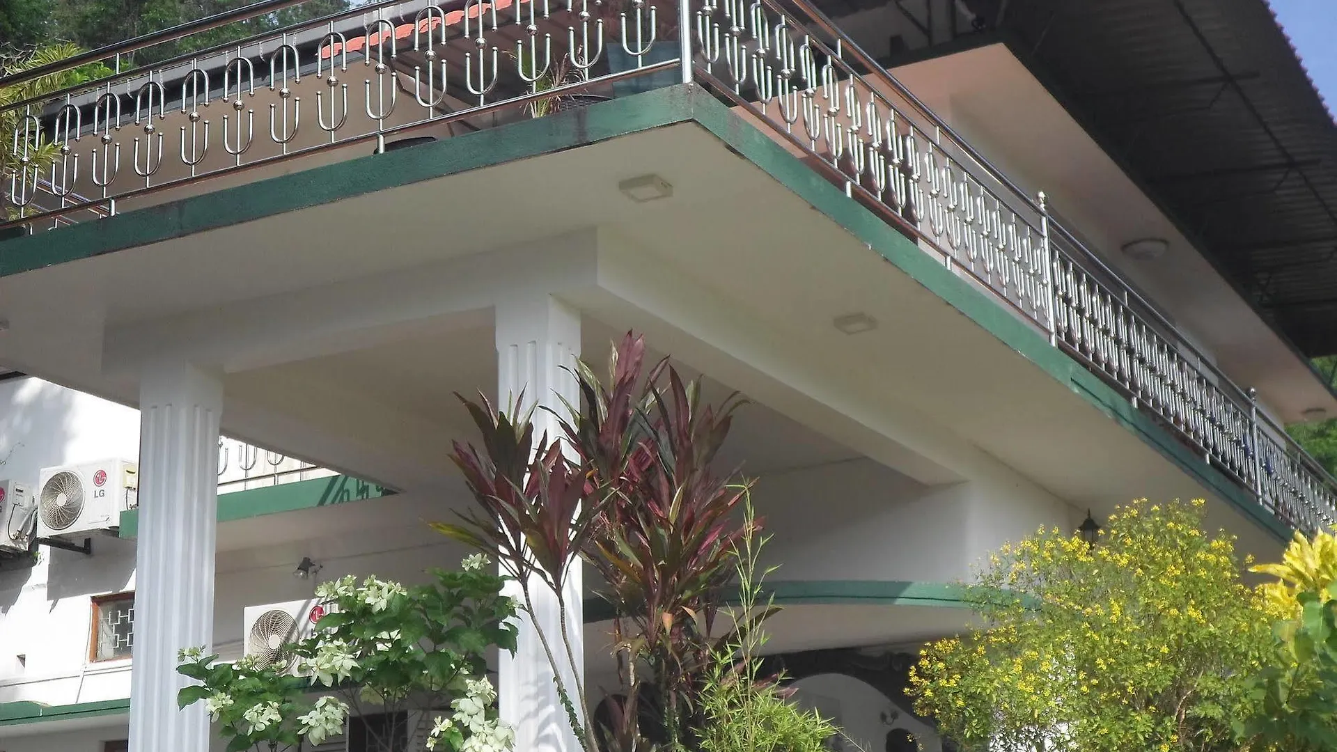 Kandy Hills Hotel
